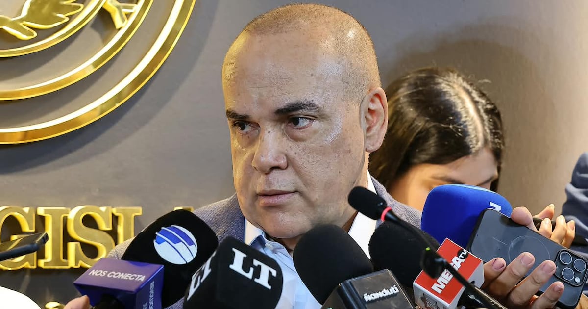 Basilio Núñez anuncia reunión del Senado para discutir informe del BCP