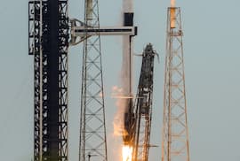 EE.UU. probará naves de SpaceX o Blue Origin para su programa de alunizaje