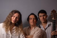 Música correntina en el centro de Asunción