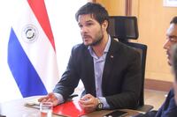 Minna logra histórica reunificación transnacional de una niña paraguaya