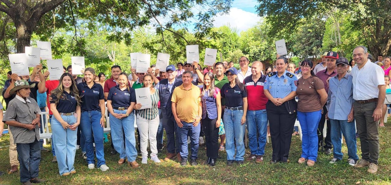 Unos 64 títulos de propiedad fueron entregados a los pobladores de Misiones. El acto estuvo encabezado por el presidente de la institución, Francisco Ruiz Díaz, y significó el cierre de una larga espera.