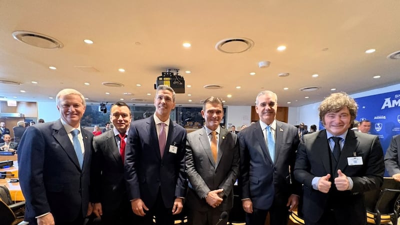 Los presidentes: José Antonio Kast (Chile), Daniel Noboa (Ecuador), Santiago Peña (Paraguay), Rodrigo Paz (Bolivia), Luis Abinader (R.Dominicana) y Javier Milei (Argentina).