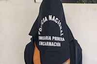 Fue a la comisaría para una consulta, y quedó preso