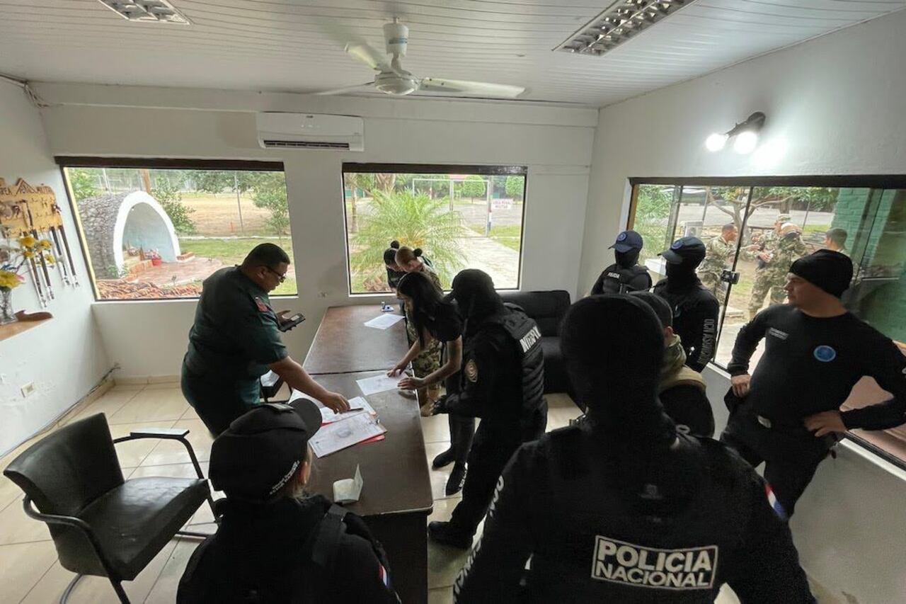 Gianina García tras su llegada a Paraguay.