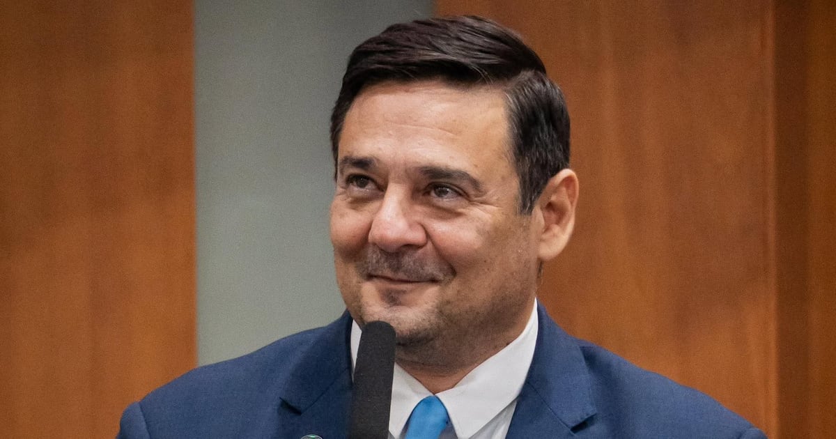 Buzarquis expresa su deseo de evitar conflictos entre bancos que perjudiquen al país