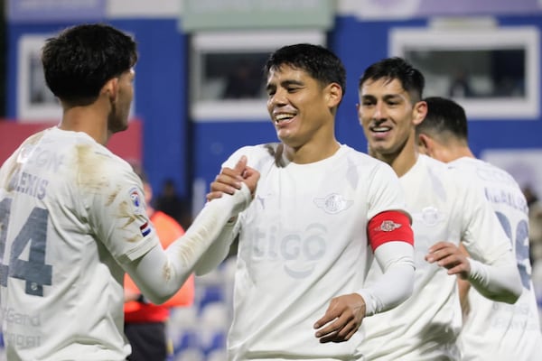 El Guma logró ajustado triunfo contra el Kure