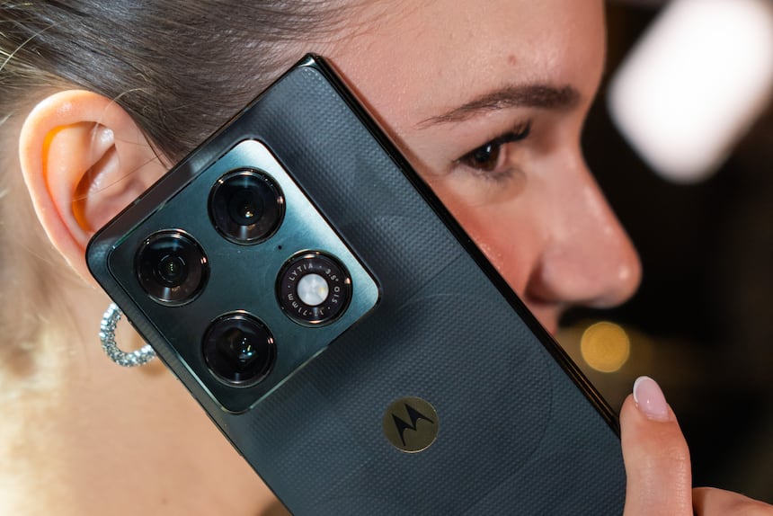 Motorola apuesta por celulares que combinan potencia y estilo