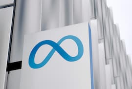Meta afronta demanda colectiva en Australia por diseño adictivo
