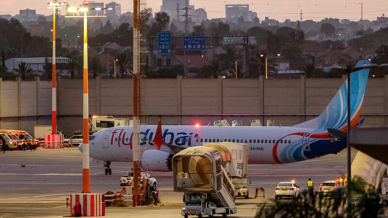 Un avión de Flydubai Boeing 737 MAX 8 en el aeropuerto Ben Gurion, en Tel Aviv.