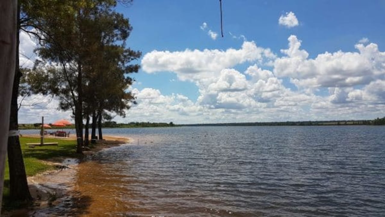 Lago Yguazú.