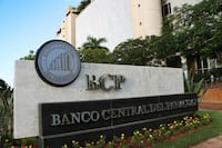 Déficit fiscal se sitúa en 0,8% del PIB al cierre del primer cuatrimestre, marcado por el pago de deudas e inversión