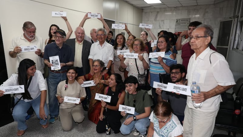 Foto: La Tribuna - Condenan a expolicías stronistas con penas son de 20 y 25 años con arresto domiciliario