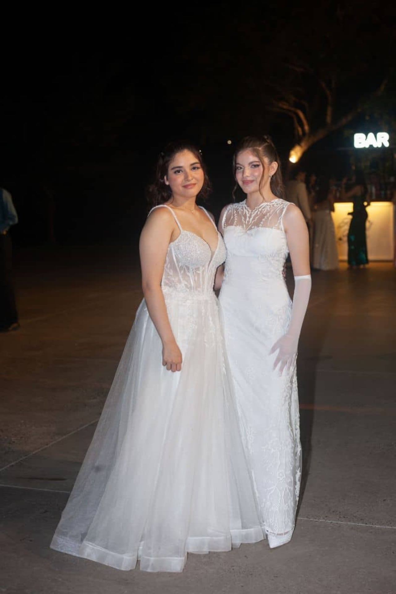 Lara Ávila y Milagros Bello.