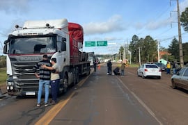 Joven muere atropellado por tracto camión en Encarnación
