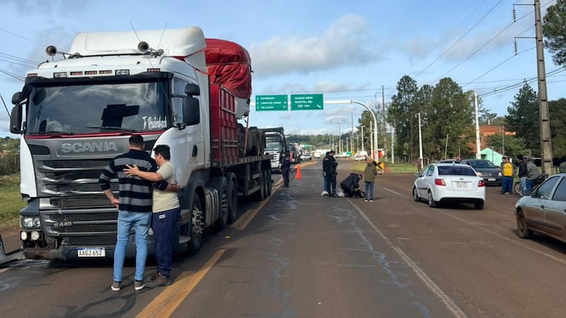 El siniestro ocurrió en horas de la mañana, sobre la ruta PY06, a la altura del Km 12, en el barrio Arroyo Porä.