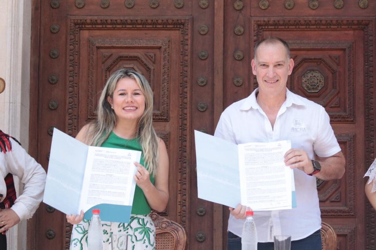 Angie Duarte, Ministra de Turismo y Roger Careaga, Presidente de la Asociación de la Movida Nocturna del Centro Histórico de Asunción (AMCHA)