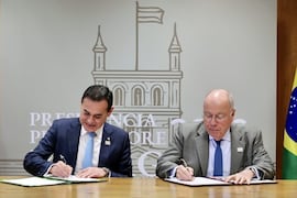 Paraguay y Brasil agilizan el transporte de cargas menores en la frontera