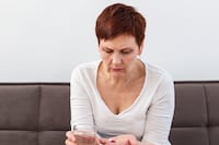 Cómo identificar la hipercalcemia: causas y síntomas de la enfermedad