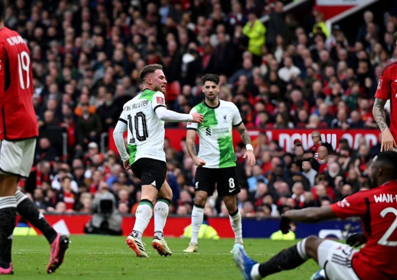 Alexis MacAllister luego de su remate que termino en el empate del LiverpoolFoto:Liverpool