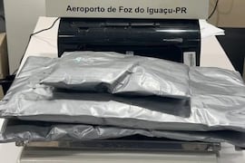 Detienen a dos paraguayas con cocaína en el aeropuerto de Foz de Yguazú