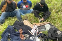 Detienen a tres sujetos luego de abandonar automóvil en San Pedro