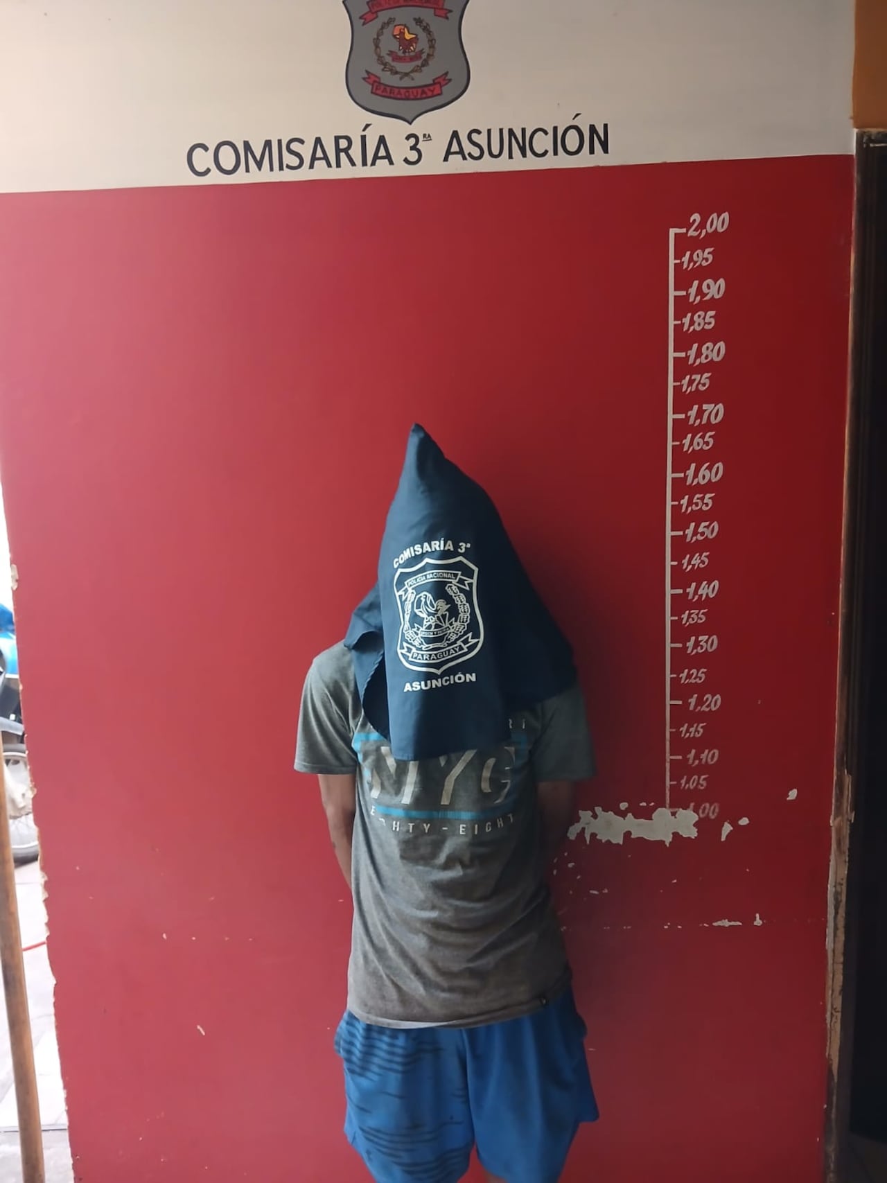 Personal de la Comisaría 3ª Metropolitana logró detener en la vía pública a Rufino Rojas Espíndola (26), presunto tortolero con varias denuncias por hechos similares en Asunción.