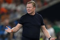 Koeman no se salva de los flechazos, pese a su renuncia en la “Naranja”