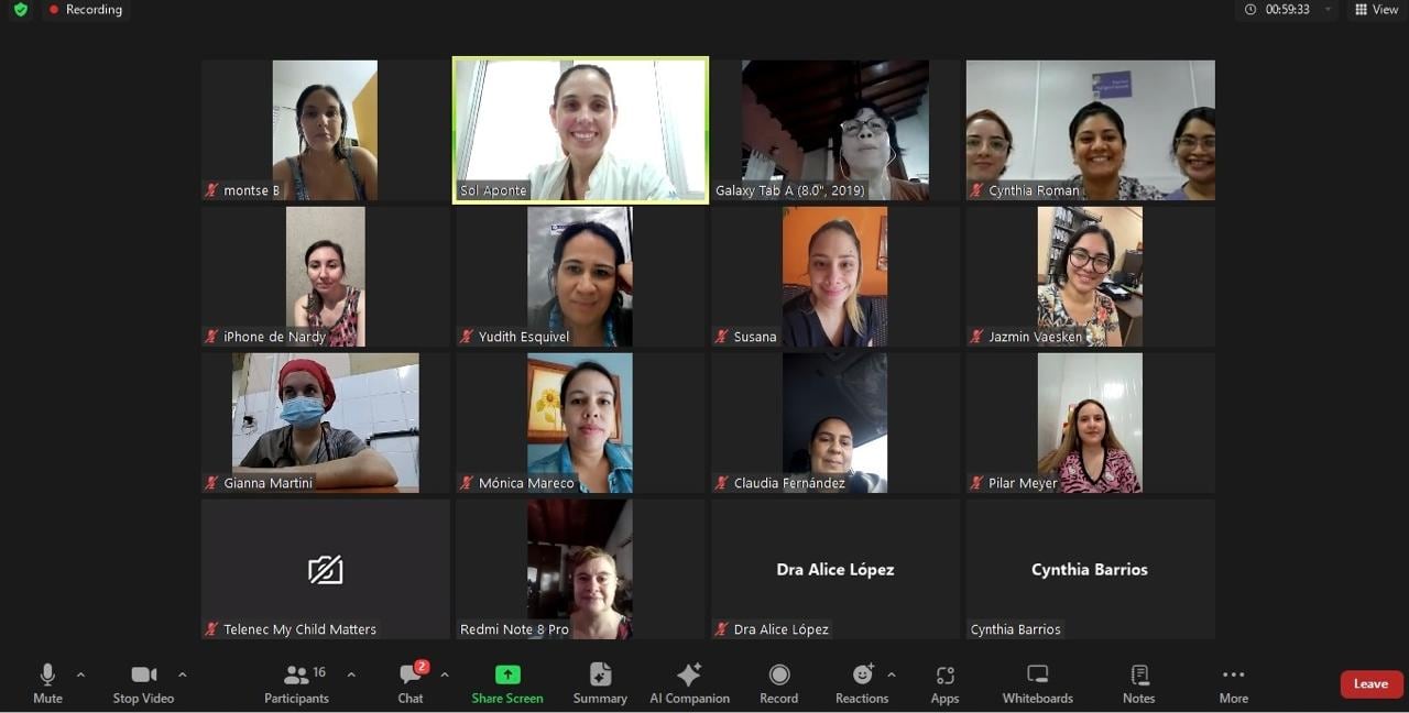Médicos de diversas regiones del país participan de una de las capacitaciones impulsadas por la Fundación Renací a través de la red Telenec.