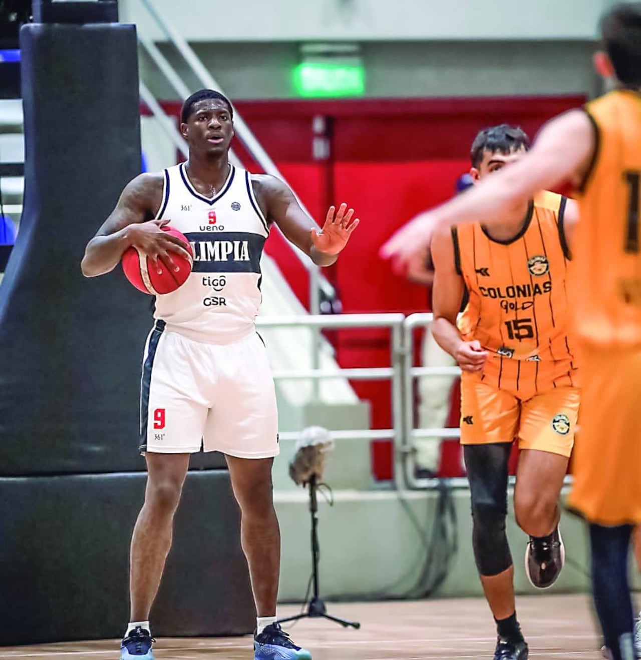 Danjel Purifoy pide calma para armar la ofensiva decana.