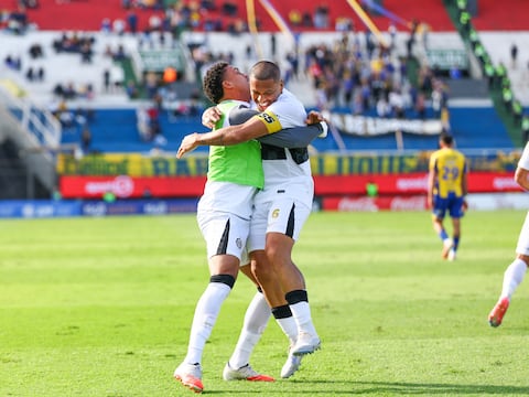 Olimpia goleó 3-0 a Sportivo Luqueño y se impuso con autoridad