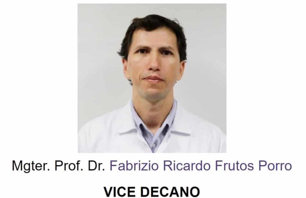 Foto oficial como vicedecano de la UNA, captura de pantalla del sitio de la universidad.