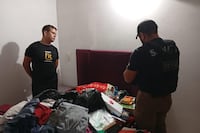Cae agente del Grupo Lince que operaba como “delivery” de drogas en Itapúa