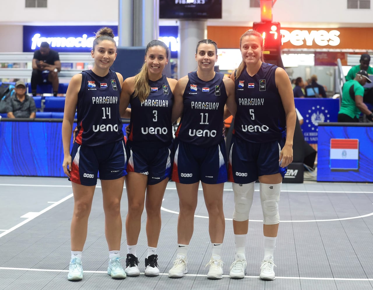 Ibarra, Peralta, Niz y Ferrari, integrantes del seleccionado nacional que disputa la AmeriCup de básquet 3x3 en El Salvador.