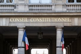 Corte Constitucional de Francia valida controversial derecho a muerte asistida
