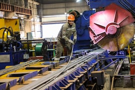 Importaciones de materia prima crecen 6% en mayo lideradas por metalúrgica y química