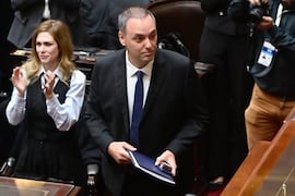 El Pro exige a Milei echar a Adorni tras ocultar bienes