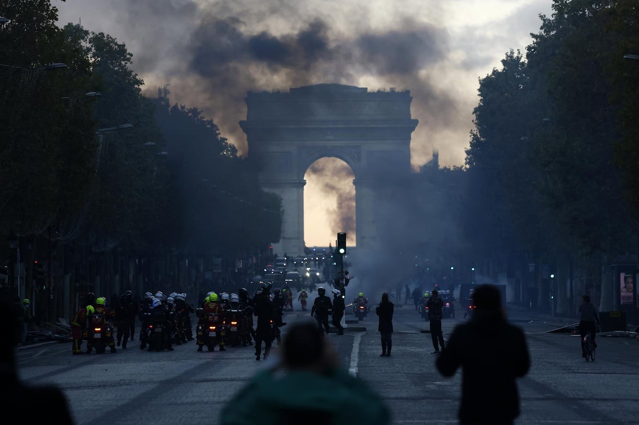Detenidas 400 personas por actos de violencia en la jornada de protesta masiva en Francia.
