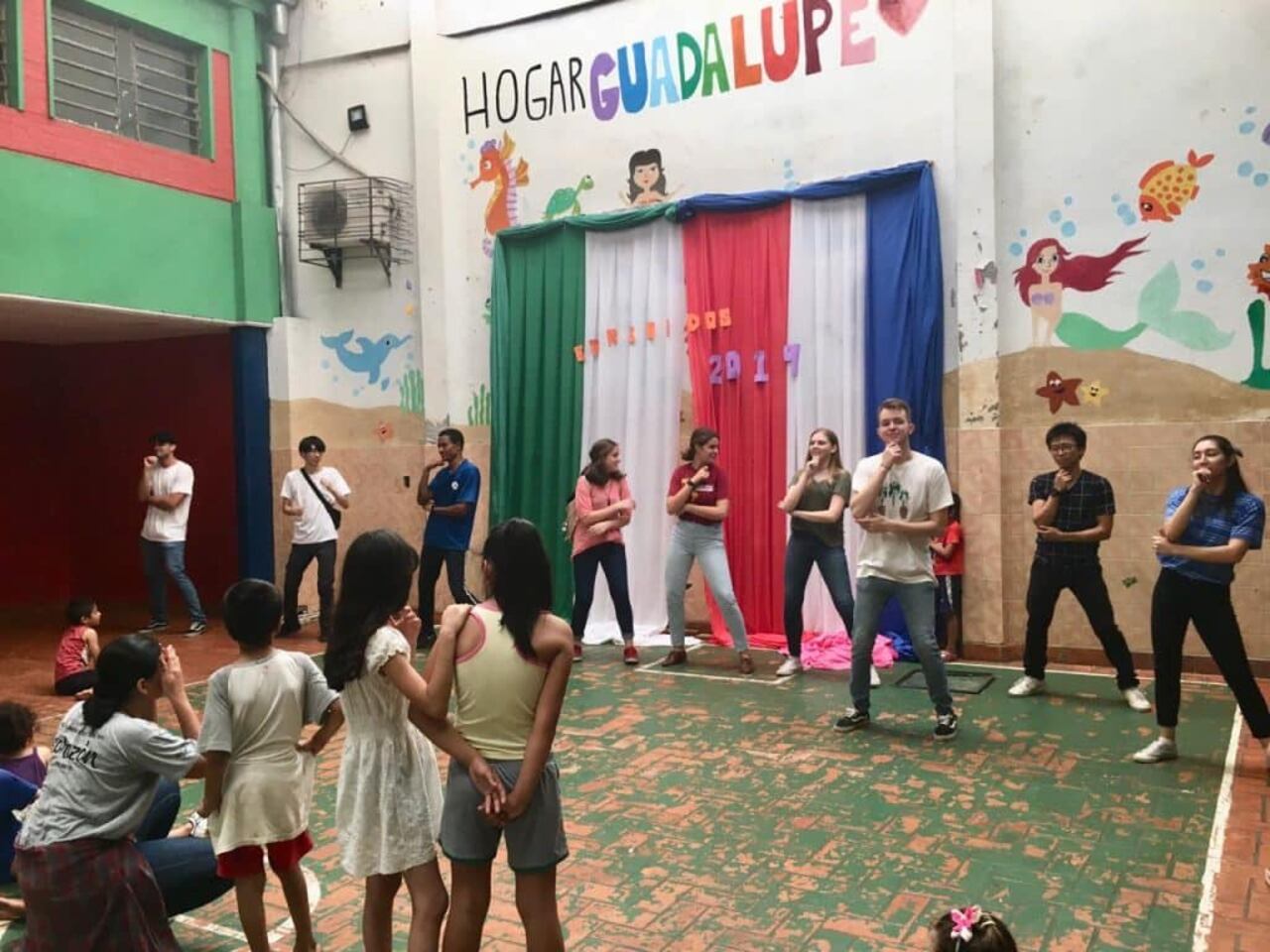 Jornada de voluntariado en el Hogar Guadalupe.