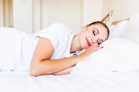 ¿Qué es el orzuelo y porqué se inflama el párpado cuando se lo padece?