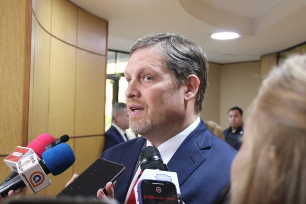 Natalicio Chase, senador.