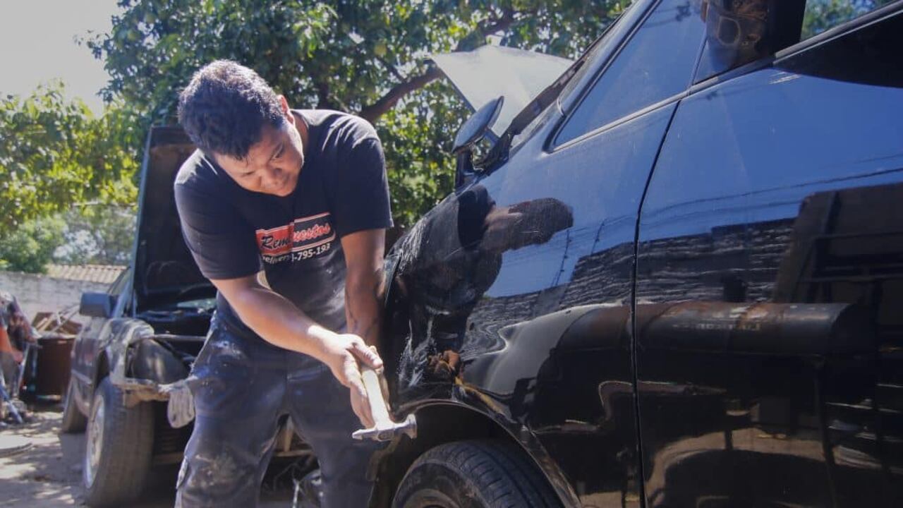 La mecánica es otro oficio que no se debe despreciar, pues la gente necesita reparar suautomóvil todo el año, y nunca falta trabajo.