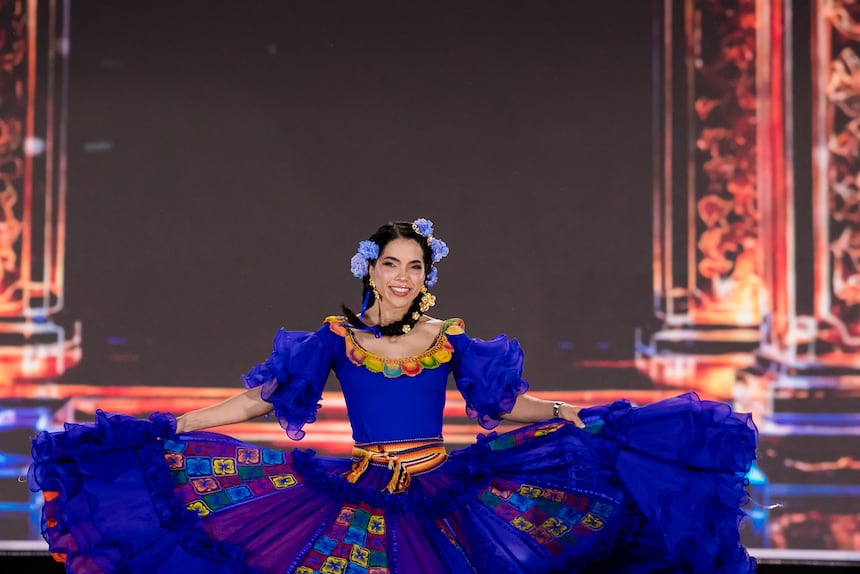 Ayelén busca hoy coronarse como la nueva de Miss World