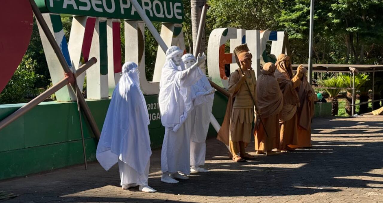 Un elenco de 300 actores, entre los que se incluyen niños de 10 años en adelante, son los encargados de interpretar la historia de Jesús en sus distintos momentos.