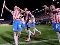 Fiesta total con goleada de la Albirroja en Sajonia, previo a la Copa del Mundo