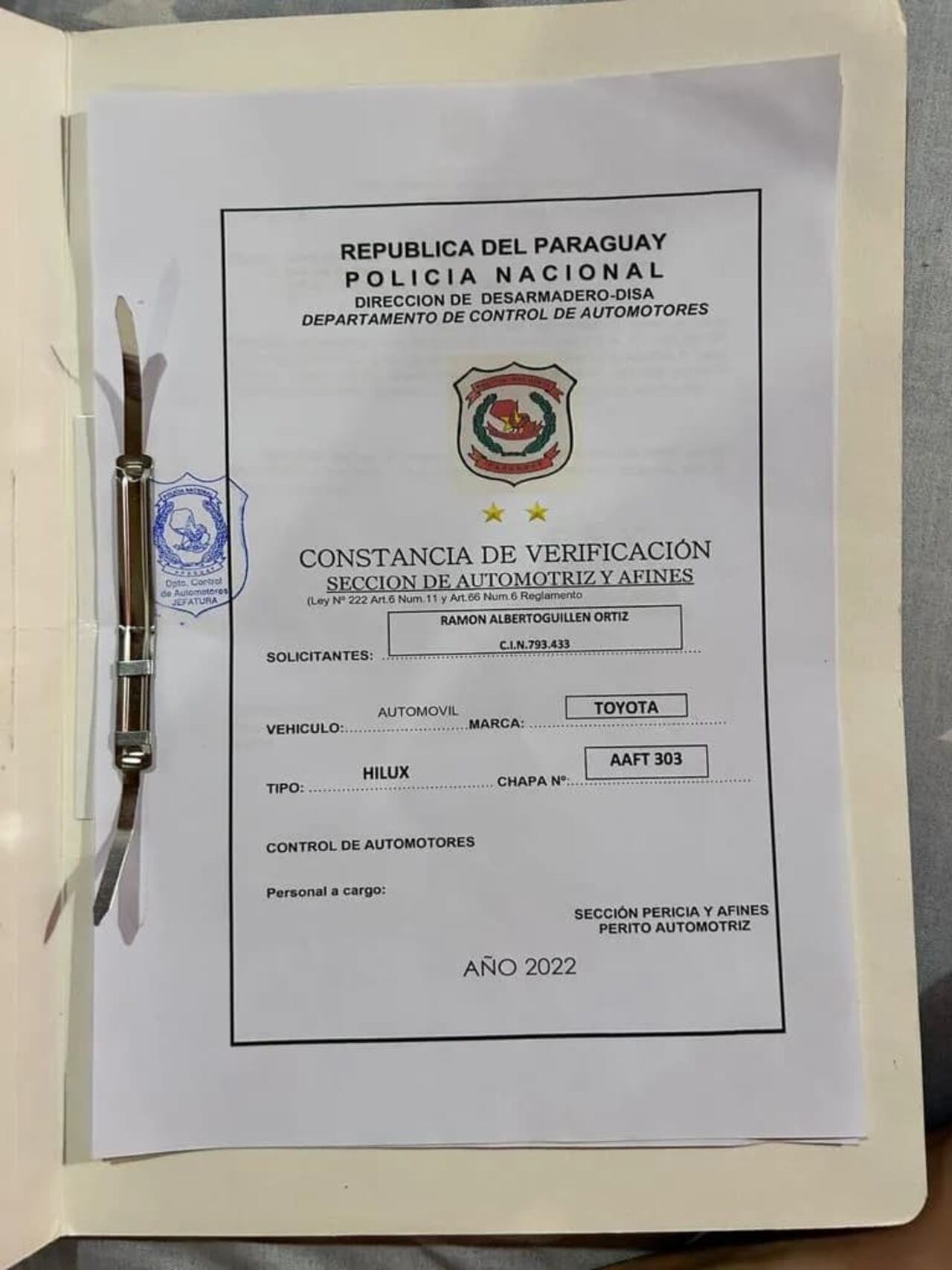 Documento fraguado por la "Mafia de los cabritos" para dar "confiabilidad" a las transacciones... Se inventan "secciones" de la Policìa, se usan sellos, y se usa la información privilegiada a la que acceden funcionarios policiales para "ubicar" vehìculos legales para ser "clonados" por los "cabritos" que se venderàn en el mercado negro.