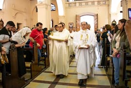 La Espada de San Miguel Arcángel convoca a cientos de fieles en Asunción
