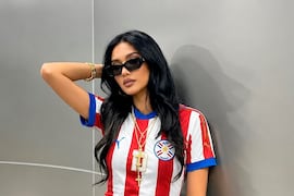 El “blokecore” y los colores albirrojos marcan tendencia en la moda urbana