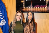 La obra “Crisis de los 40 y 50” llegó al Teatro Latino con humor y mucho estilo
