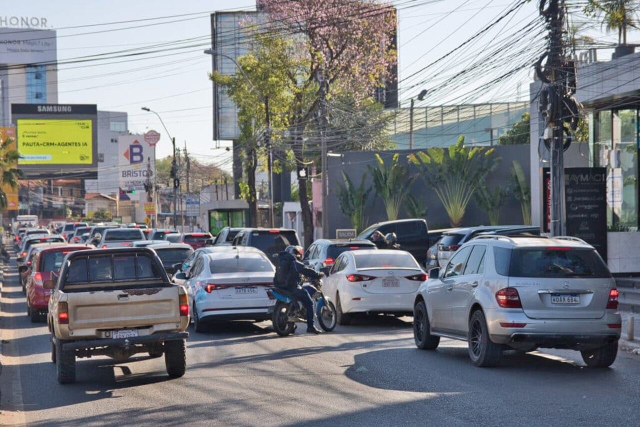 Los propios conductores de plataformas admitieron que los precios de las aplicaciones estánmuy elevados para la gente.