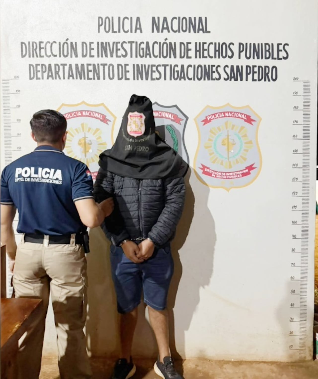 Agentes policiales detuvieron a Ovidio Gómez Lobo, chofer del camión de encomiendas que días atrás sufrió un asalto en el cruce Tacuatí.